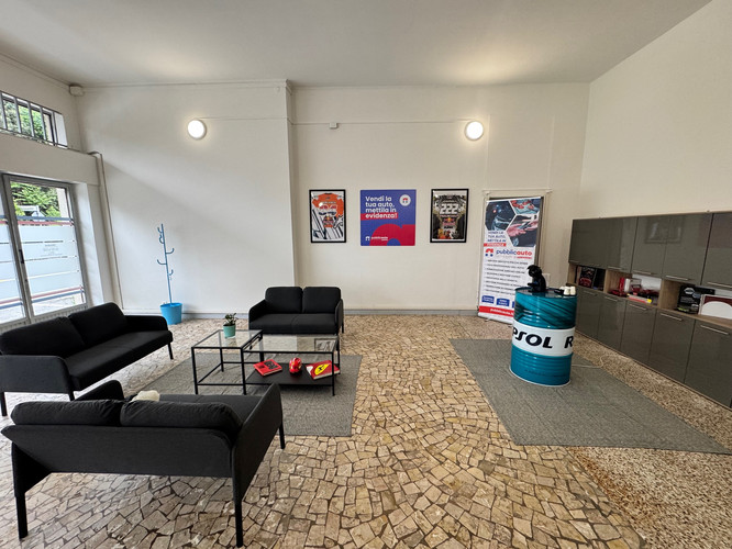 dealer showroom